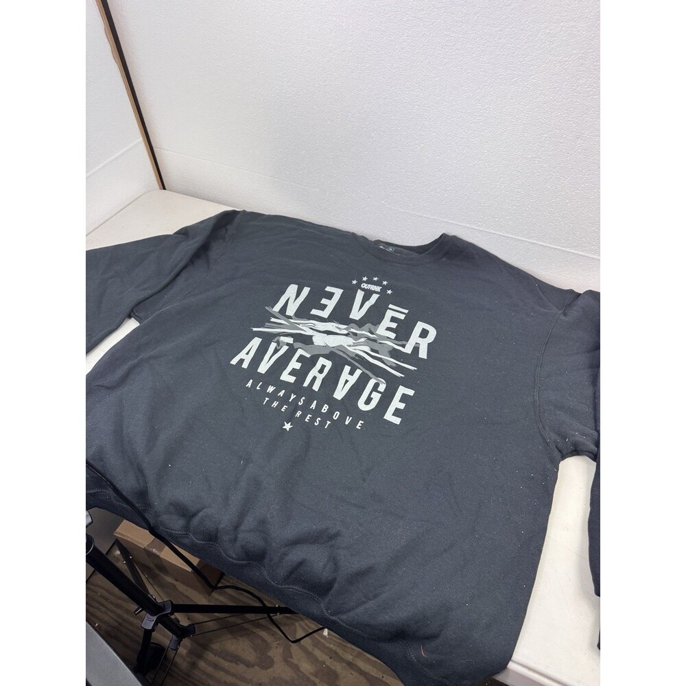 Outrank Never Average Men’s Crewneck Sweatshirt NWOT 2XL